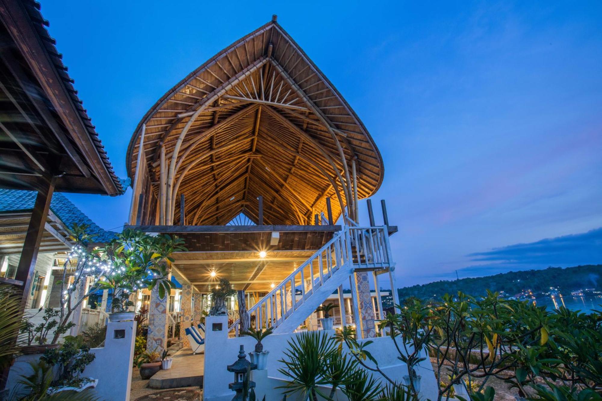 Nusa View - Oceanfront Rentals Lembongan Dış mekan fotoğraf